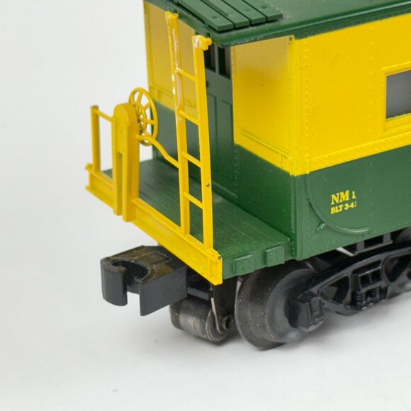 Reading Railroad 92914 O Gauge Caboose Model Train Green & Yellow - Picture 3 of 8